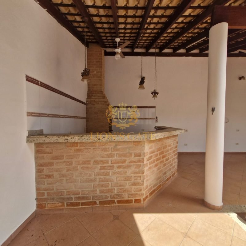 CASA ALTO PADRAO 18