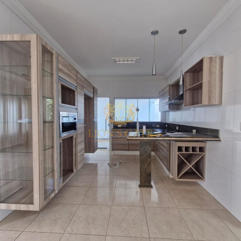 CASA ALTO PADRAO 6